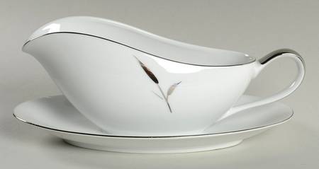 Silver Beauty Gravy Boat with Attached Underplate