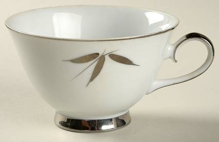 Silver Beauty Footed Cup