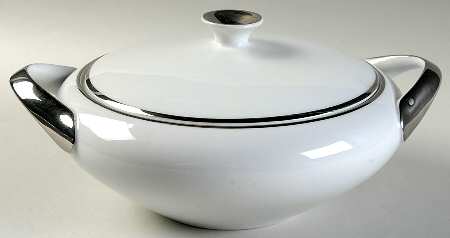 Simplicity Round Covered Vegetable