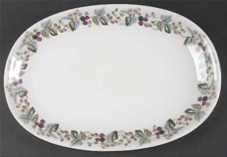 Blackberry 14" Oval Serving Platter
