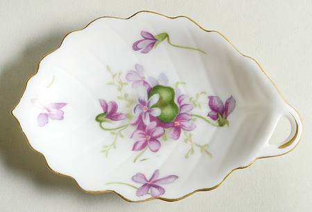 Spring Violets 4" Ashtray