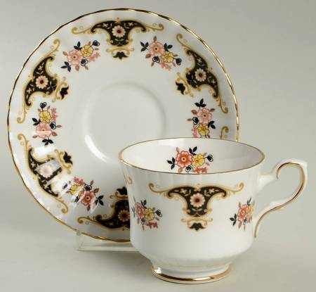 Balmoral Footed Cup & Saucer Set