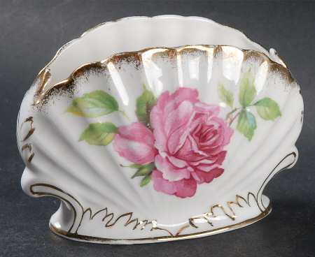 Berkeley Rose Bud Vase
