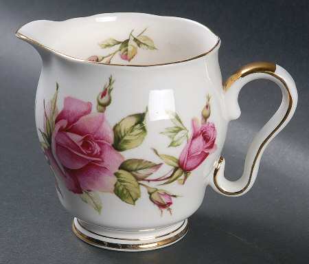 First Love (Scalloped) Creamer