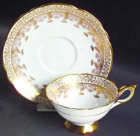 Gold Regent Footed Cup & Saucer Set