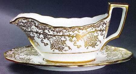 Grape Vine Gravy Boat & Underplate