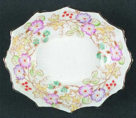 Hedgerow (Bone, Vine with Berries) Oval Sweet Meat Dish