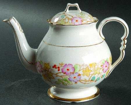 Hedgerow (Bone, Vine with Berries) Mini Teapot & Lid