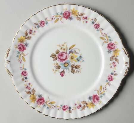 Patricia Handled Cake Plate