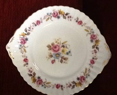 RST19 Handled Cake Plate