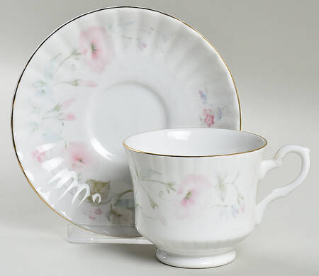 RST5 Footed Cup & Saucer Set