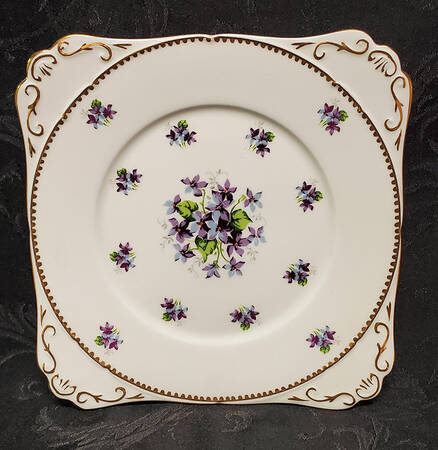 Sweet Violets (Not Embossed, Gold Drops Edge) 8" Square Cake Plate
