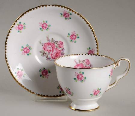 Tudor Rose Footed Cup & Saucer Set