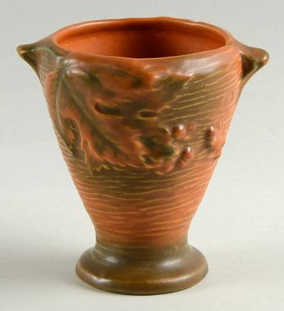 Bushberry (Terra Cotta Background) 4" Vase