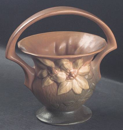 Clematis Autumn Brown 8" Handled Basket