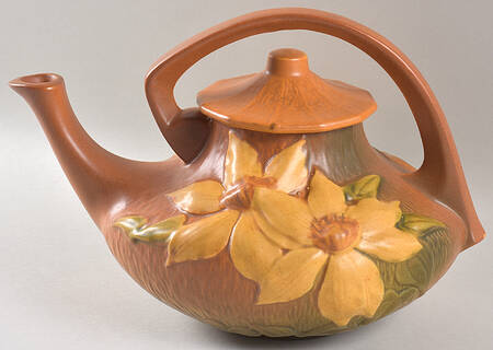 Clematis Autumn Brown Teapot & Lid