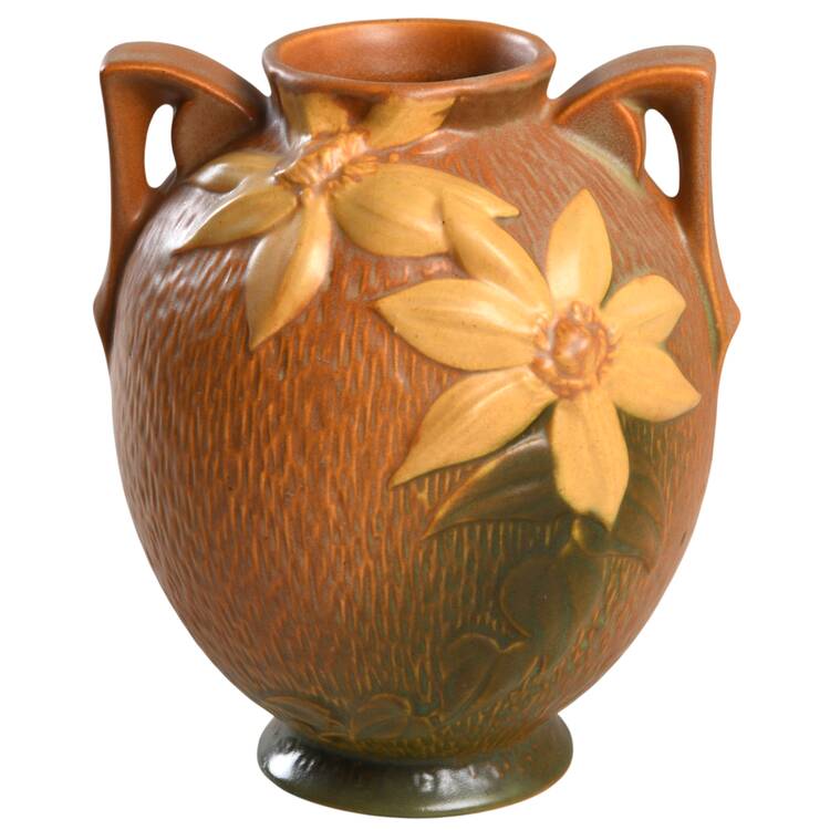 Clematis Autumn Brown 8" Handled Vase