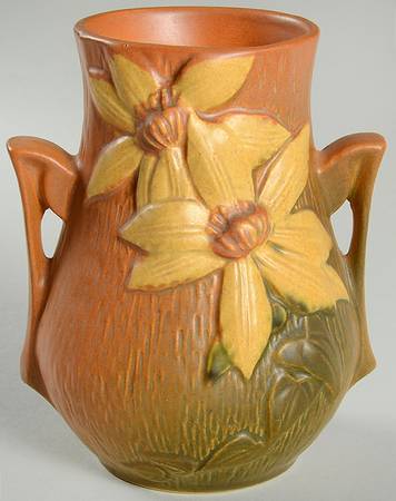 Clematis Autumn Brown 6" Handled Vase