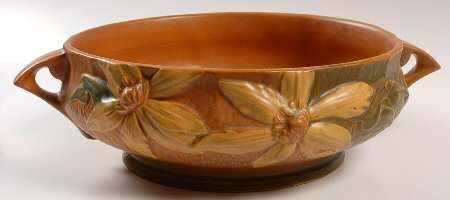Clematis Autumn Brown 10" Round Handled Bowl