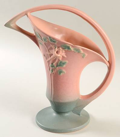Columbine Pink 10" Handled Basket