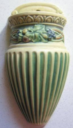 Corinthian 10" Wall Pocket Vase