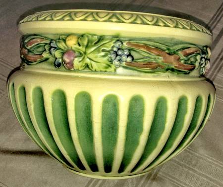 Corinthian 8" Hanging Planter