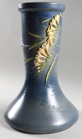 Freesia Delft Blue Stand for 8" Jardiniere
