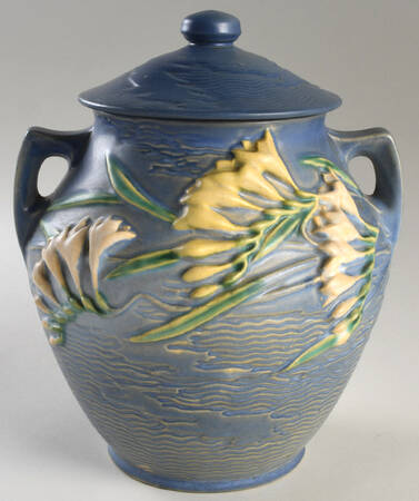 Freesia Delft Blue Cookie Jar & Lid