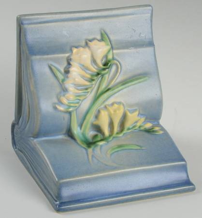 Freesia Delft Blue Single China Bookend