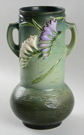 Freesia Green 10" Handled Vase