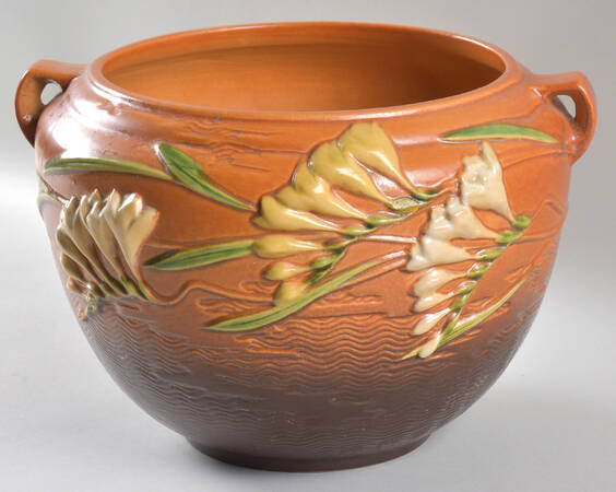 Freesia Tangerine 8" Jardiniere Bowl