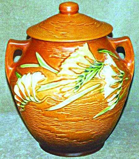 Freesia Tangerine Cookie Jar & Lid