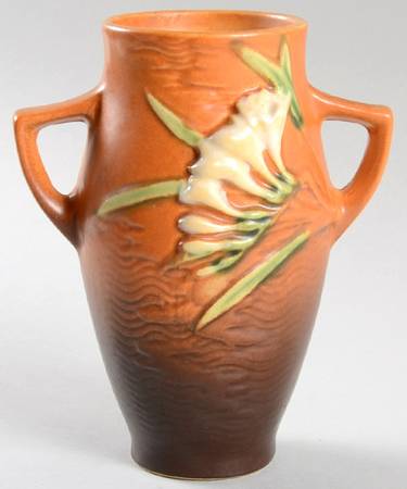 Freesia Tangerine 6" Handled Vase