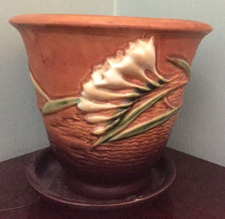 Freesia Tangerine 5" Flower Pot & Underplate