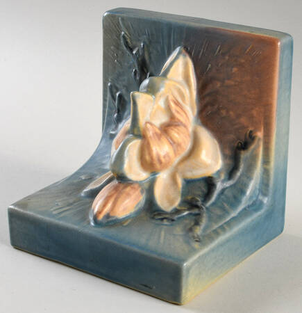 Magnolia Blue Single China Bookend