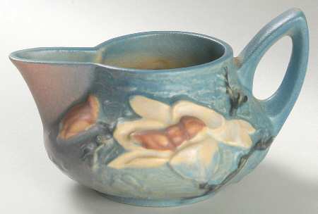 Magnolia Blue Creamer