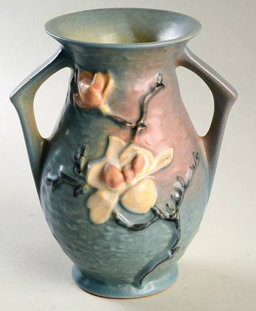 Magnolia Blue 7" Handled Vase
