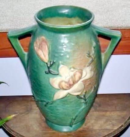 Magnolia Green 12" Handled Vase