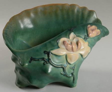 Magnolia Green 8" Conch Shell (Vase/Planter)