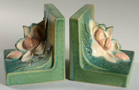 Magnolia Green Single China Bookend