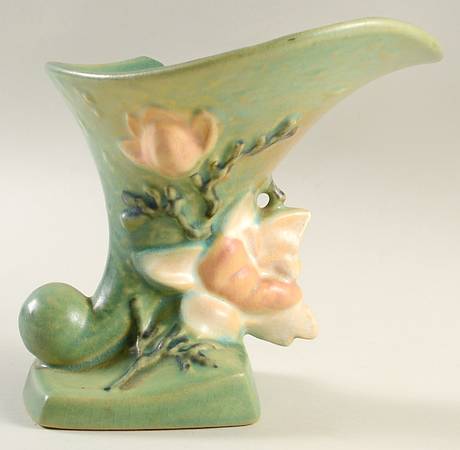 Magnolia Green Cornucopia