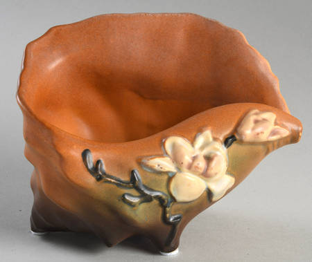 Magnolia Terra Cotta 6" Conch Shell (Vase/Planter)