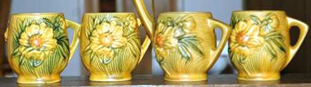 Peony Sienna Brown (Yellow) Mug