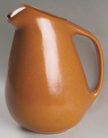 Raymor Terra Cotta (Matte) 92 Oz Pitcher