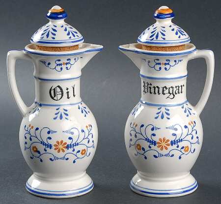 Heritage Vinegar and Oil Set with Stoppers
