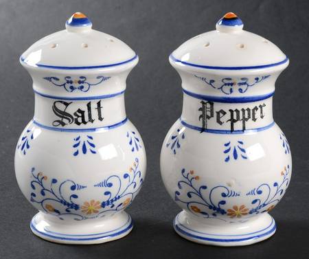Heritage Salt & Pepper Set