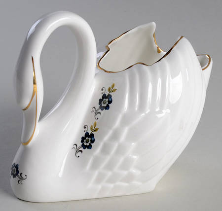 Blue Corn Flower Medium Swan