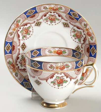 Carina Footed Cup & Saucer Set