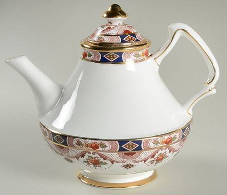 Carina Teapot & Lid by Royal Tara