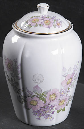Irish Blossom Medium Ginger Jar & Lid